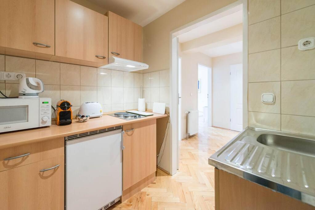 Venus Apartments - Renate Budapest Kültér fotó